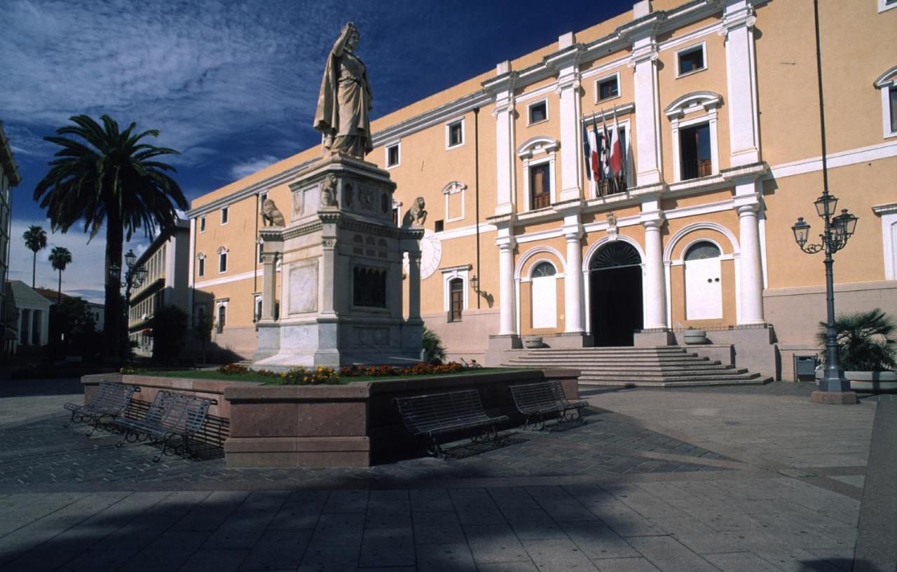 Dimora Del Chiostro Hotell Oristano Eksteriør bilde